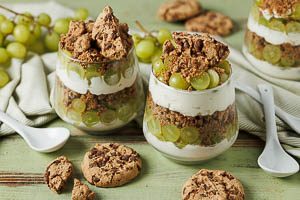 Fertig ist das Trauben-Cookie-Dessert!